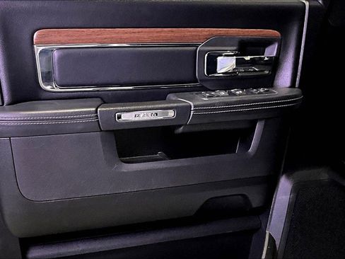 Used 2018 RAM 1500 Laramie w/ Convenience Group image 21