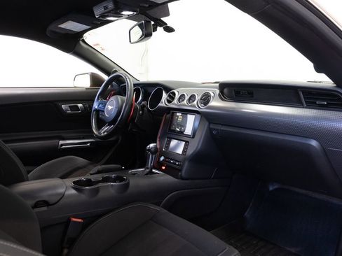 Used 2019 Ford Mustang GT w/ GT Performance Package image 19