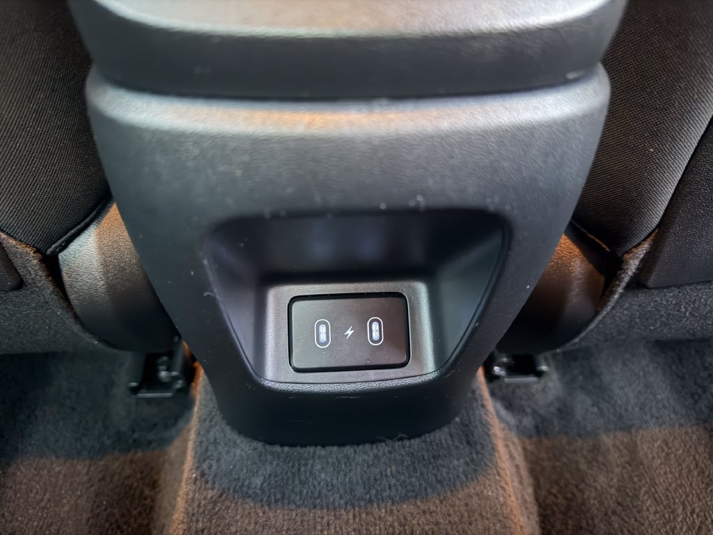 Used 2025 Hyundai Elantra SEL FWD image 23