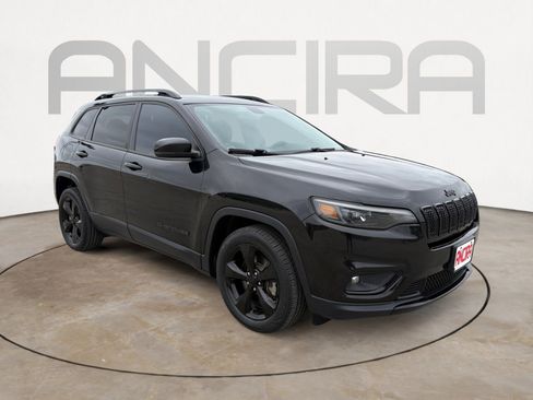 Used 2020 Jeep Cherokee Latitude Plus FWD image 4