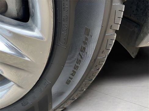 Used 2019 Toyota Highlander Limited image 13