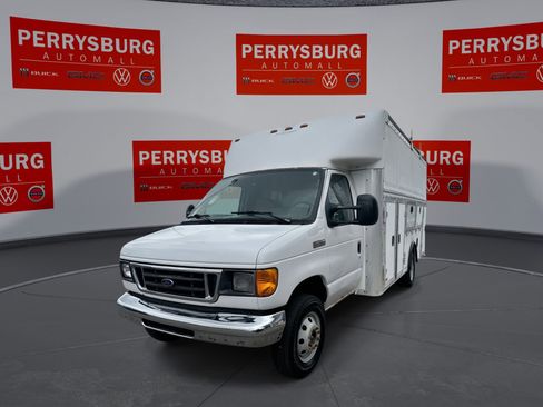 Used 2006 Ford E-450 and Econoline 450 E-450 Super Duty image 1