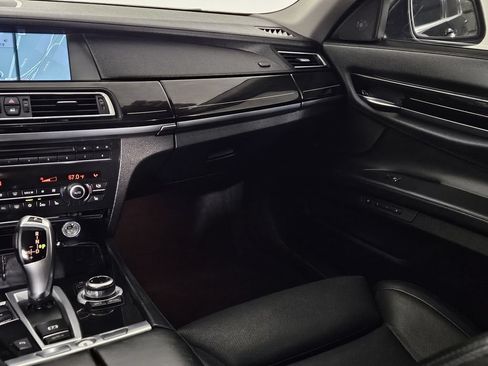 Used 2012 BMW 750Li RWD image 7
