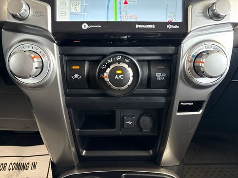 Used 2021 Toyota 4Runner SR5 Premium w/ Moonroof Package RWD image 23