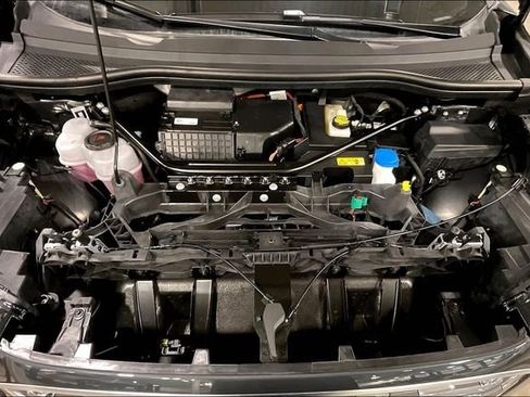 Used 2025 Audi Q4 e-tron Premium Plus w/ Premium Plus image 10