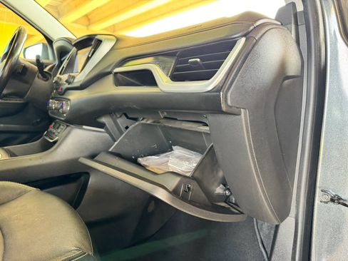 Used 2020 GMC Terrain SLT w/ Preferred Package image 27