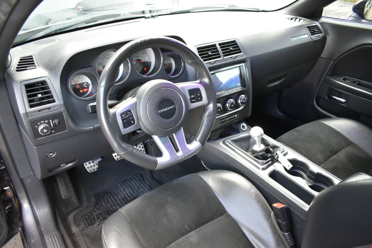 Used 2014 Dodge Challenger SRT8 Core w/ Satin Vapor Edition RWD image 10