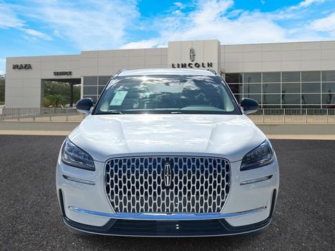 New 2026 Lincoln Corsair Premiere image 8