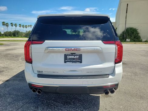 Used 2024 GMC Yukon Denali w/ Denali Reserve Package AWD/4WD image 7