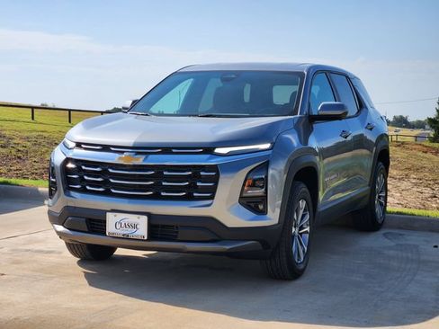 New 2026 Chevrolet Equinox LT w/ Safety and Technology Package FWD image 3