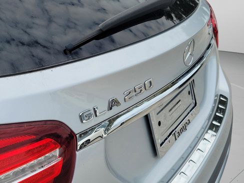 Certified 2019 Mercedes-Benz GLA 250 4MATIC image 6