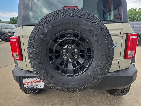 Used 2026 Ford Bronco 2-Door w/ Sasquatch Package AWD/4WD image 23
