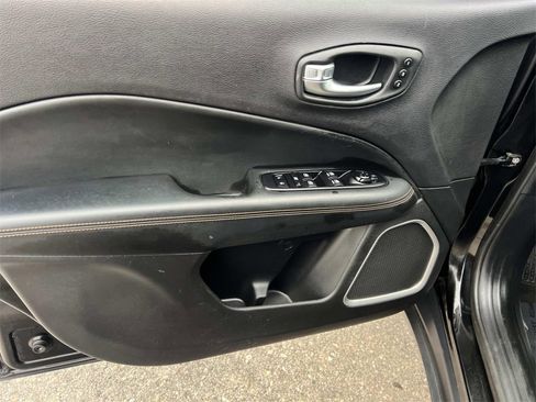 Used 2020 Jeep Compass Limited w/ Luxury Seat Group image 12