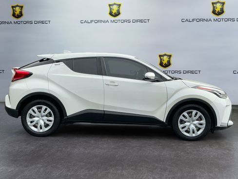 Used 2021 Toyota C-HR LE image 4