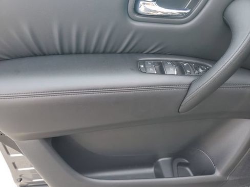 Certified 2023 Nissan Armada SV w/ Cargo Package AWD/4WD image 19