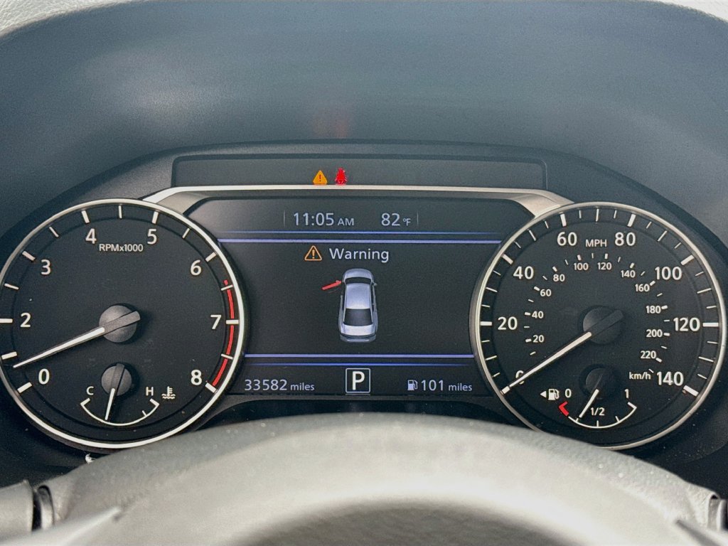 Used 2024 Nissan Altima 2.5 SV FWD image 13