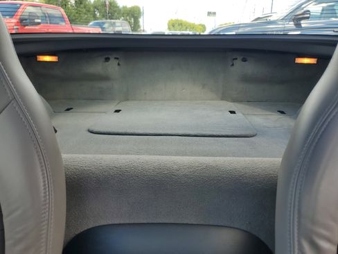 Used 2004 Chevrolet Corvette Coupe image 18