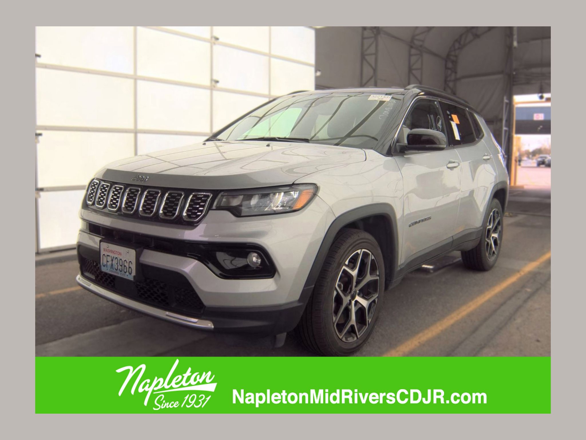 Used 2025 Jeep Compass Limited AWD/4WD image 1