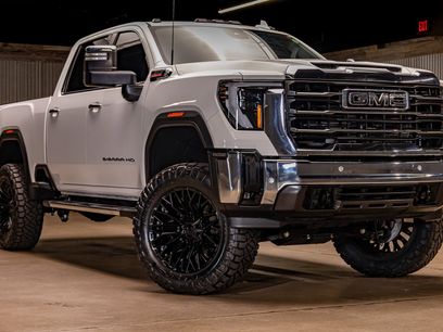 Used 2025 GMC Sierra 2500 SLT w/ SLT Premium Package