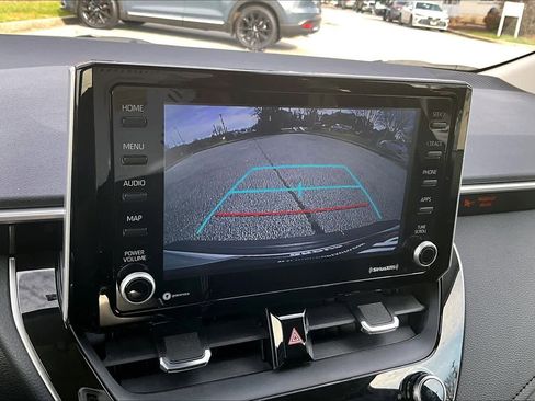 Used 2022 Toyota Corolla LE image 25