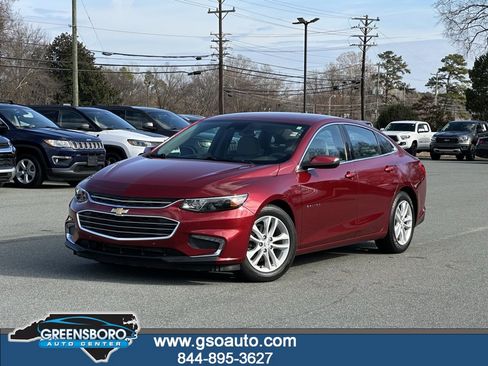 Used 2017 Chevrolet Malibu LT w/ Driver Confidence Package image 1