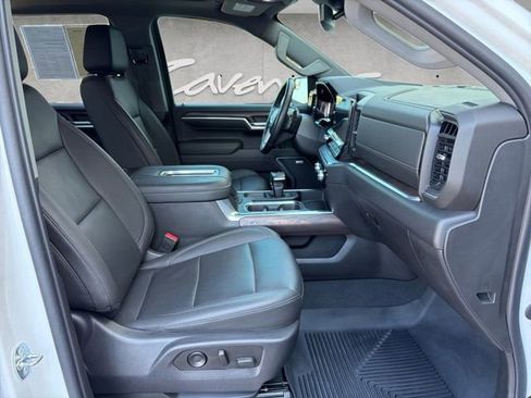 Used 2022 GMC Sierra 1500 SLT w/ SLT Convenience Package image 24