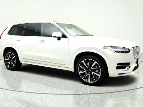 Used 2024 Volvo XC90 B6 Plus w/ Protection Package Premier AWD/4WD image 3