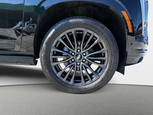 Used 2026 Cadillac Escalade Platinum Sport AWD/4WD image 18