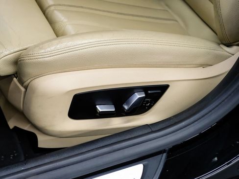 Used 2017 BMW 530i w/ Premium Package RWD image 41