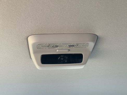 New 2026 Kia Carnival EX FWD image 21