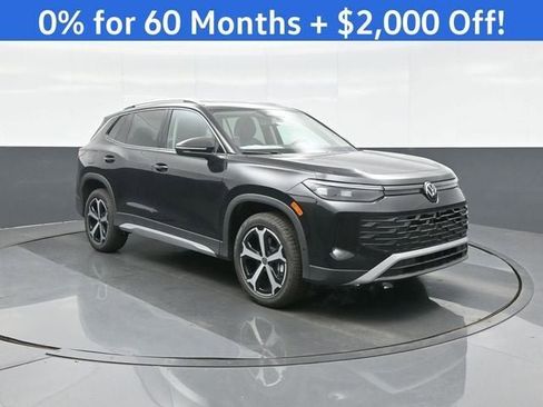 New 2026 Volkswagen Tiguan SE image 1