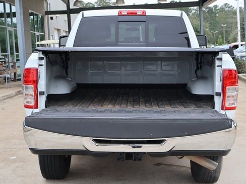 Used 2024 RAM 2500 Tradesman w/ Chrome Appearance Group image 5