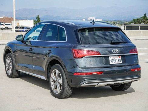 Certified 2023 Audi Q5 2.0T Premium w/ Convenience Package image 2