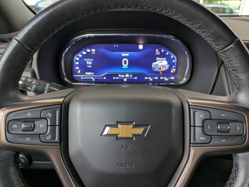 Used 2022 Chevrolet Tahoe High Country RWD image 32