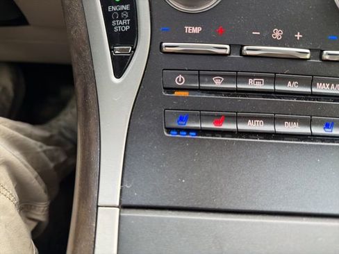 Used 2019 Lincoln Nautilus Reserve image 37