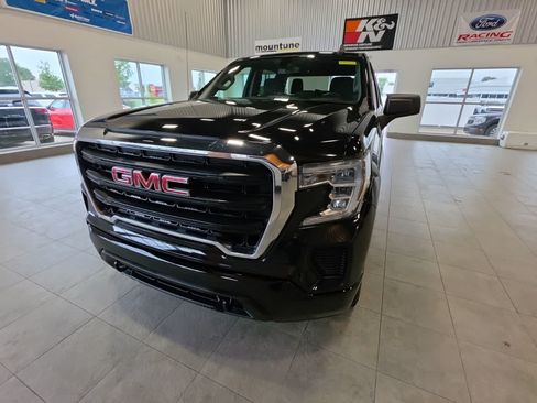 Used 2021 GMC Sierra 1500 4x4 Crew Cab w/ Sierra Value Package image 2