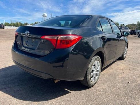 Used 2017 Toyota Corolla L w/ Carpet Mat Package (TMS) FWD image 5