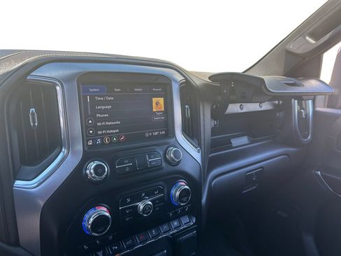 Used 2022 GMC Sierra 3500 SLT w/ SLT Preferred Package AWD/4WD image 25