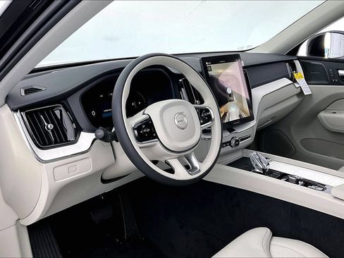 New 2026 Volvo XC60 B5 Ultra w/ Climate Package AWD/4WD image 19
