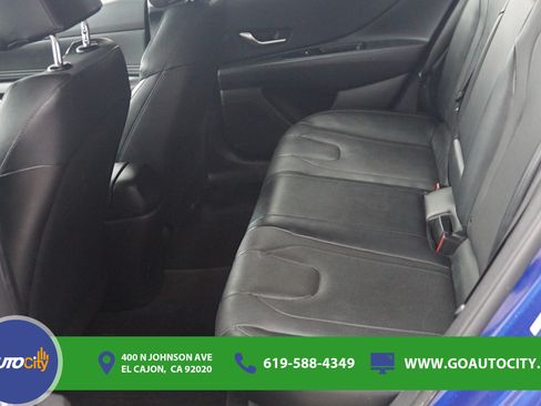 Used 2021 Hyundai Elantra Limited FWD image 14