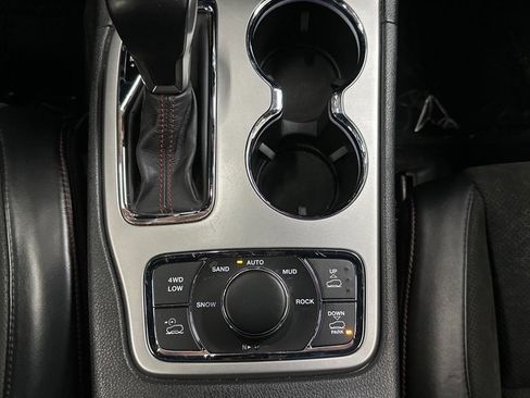 Used 2019 Jeep Grand Cherokee Trailhawk image 25