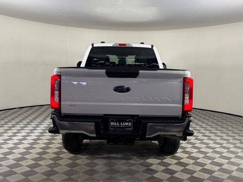 Used 2024 Ford F350 XLT w/ FX4 Off-Road Package AWD/4WD image 6