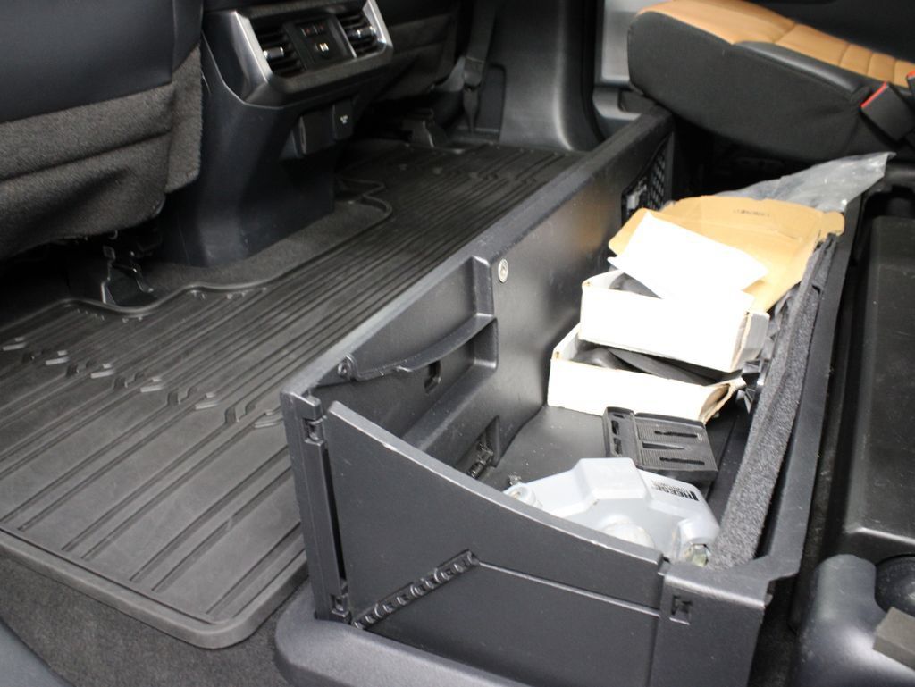 Used 2023 Ford F250 Platinum AWD/4WD image 77