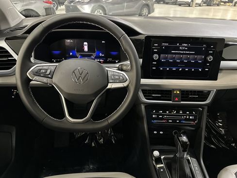 New 2026 Volkswagen Taos SE image 27