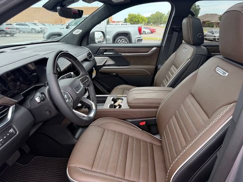 Used 2026 GMC Acadia Denali Ultimate AWD/4WD image 22
