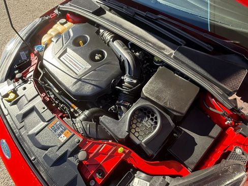 Used 2018 Ford Focus RS image 23