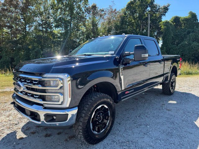 Used 2025 Ford F250 Lariat w/ Lariat Ultimate Package AWD/4WD image 3