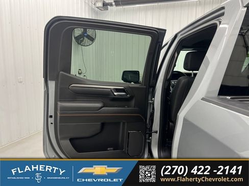 Used 2025 GMC Sierra 1500 AT4 w/ AT4 Premium Package AWD/4WD image 10