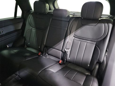 New 2025 Land Rover Range Rover Sport SE image 22