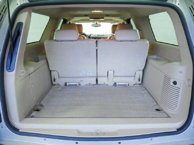 Used 2011 Chevrolet Suburban LTZ AWD/4WD image 10